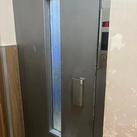 Moda'da Konforlu Apartamento